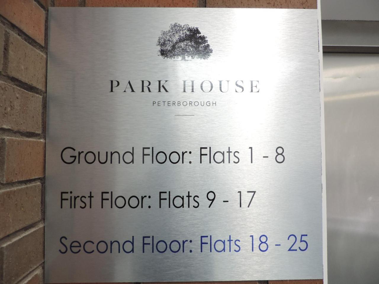 Park House - City Centre Apartment Πήτερμπορο Εξωτερικό φωτογραφία